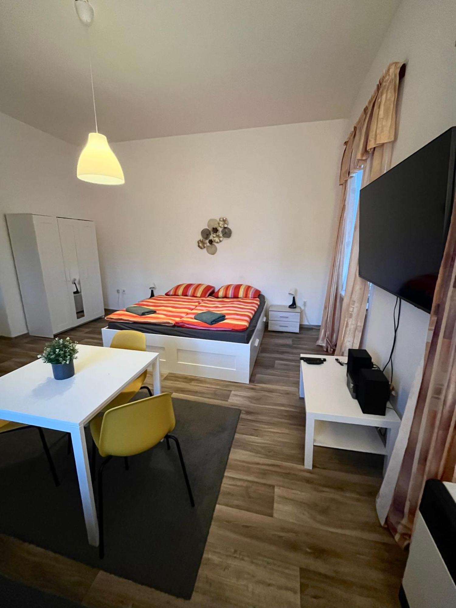 Apartma Luxura Decin Ngoại thất bức ảnh